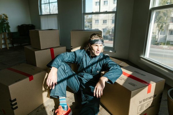 Estimation des coûts d'un déménagement outre-mer